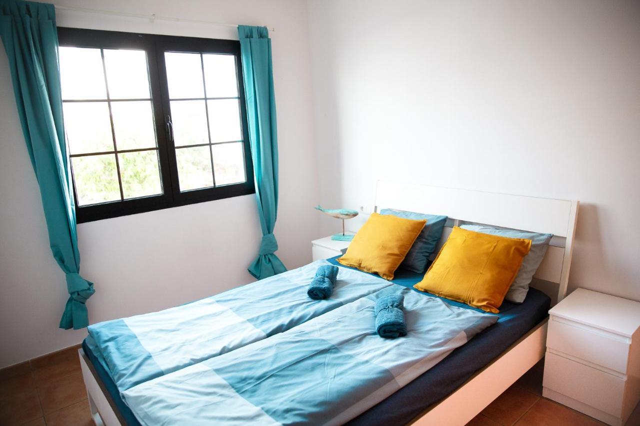 Surf Dream Surfhouse Hostel Corralejo Bagian luar foto