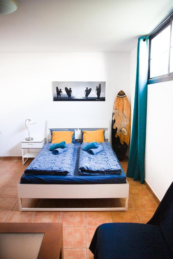 Surf Dream Surfhouse Hostel Corralejo Bagian luar foto