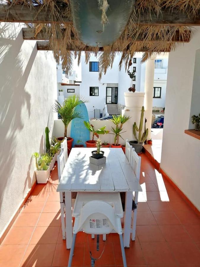 Surf Dream Surfhouse Hostel Corralejo Bagian luar foto