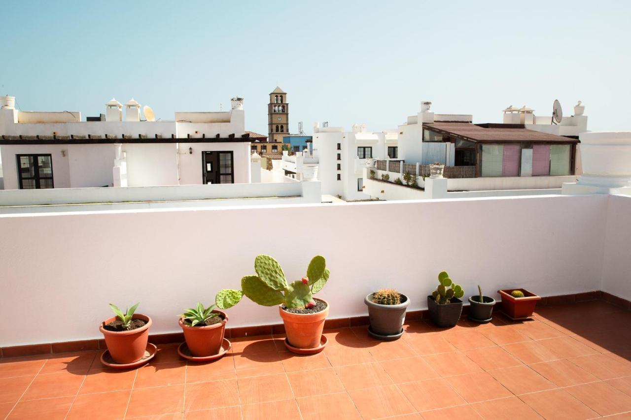 Surf Dream Surfhouse Hostel Corralejo Bagian luar foto