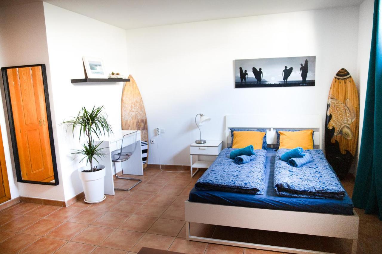 Surf Dream Surfhouse Hostel Corralejo Bagian luar foto