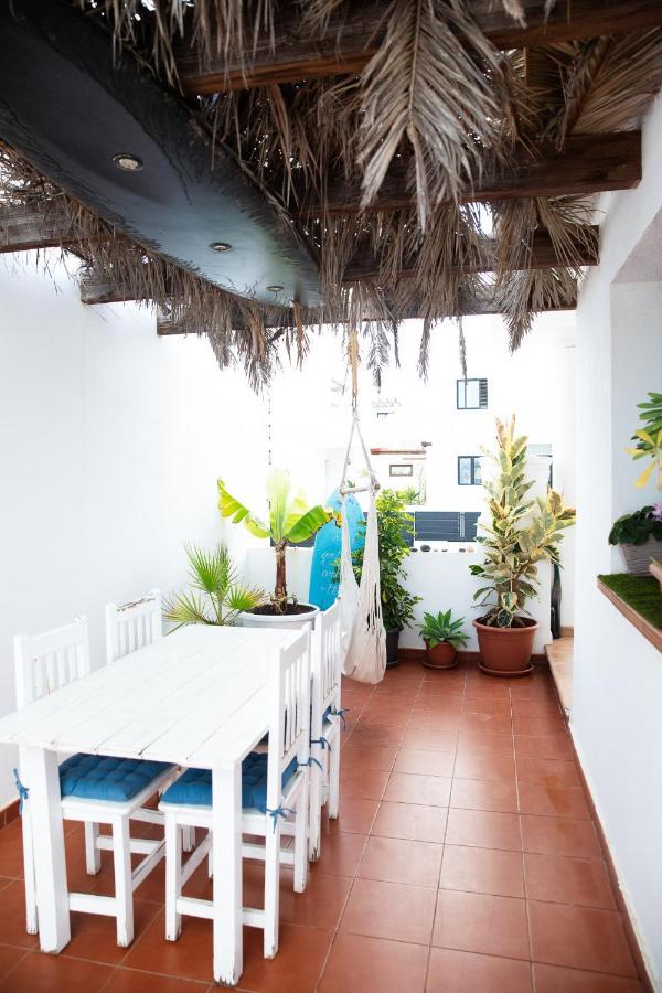 Surf Dream Surfhouse Hostel Corralejo Bagian luar foto