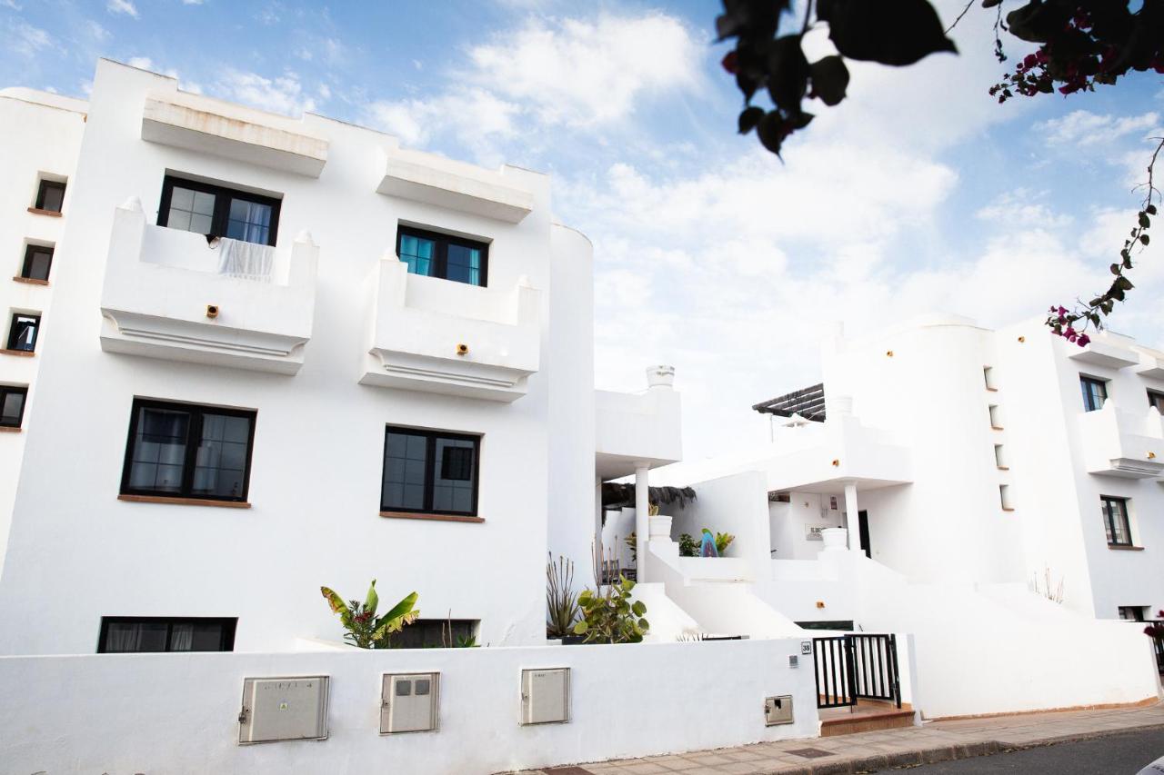 Surf Dream Surfhouse Hostel Corralejo Bagian luar foto