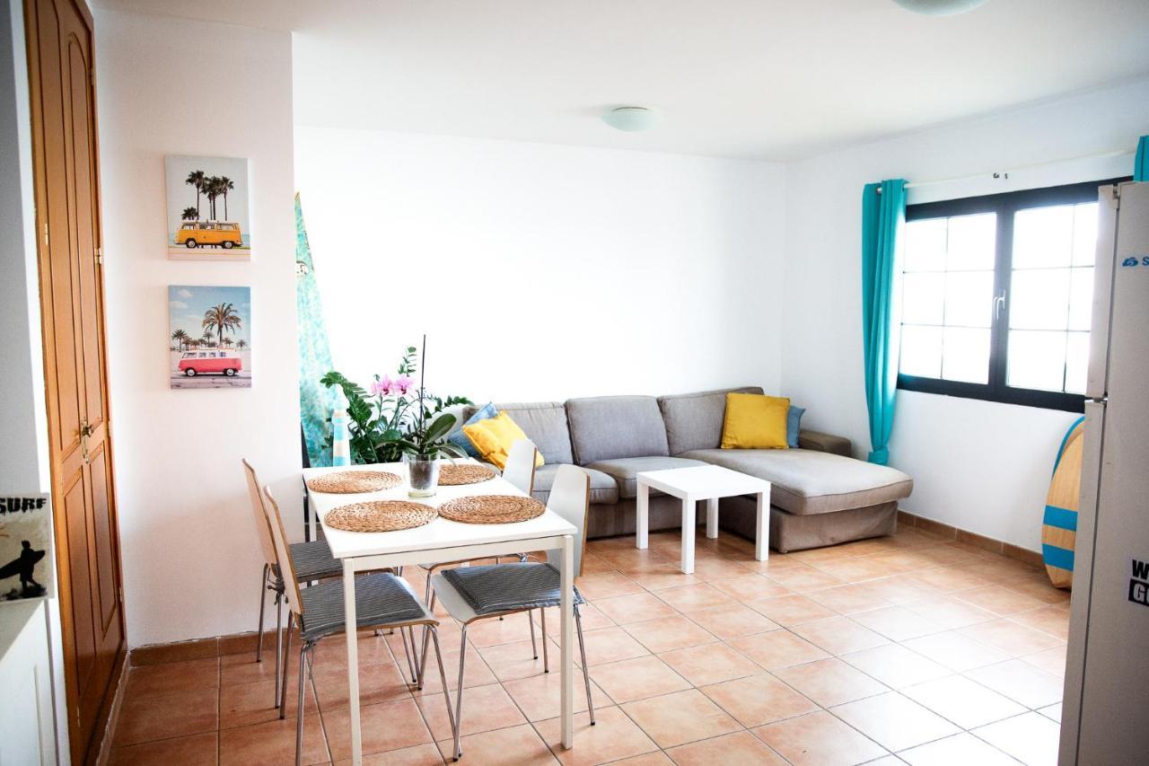 Surf Dream Surfhouse Hostel Corralejo Bagian luar foto