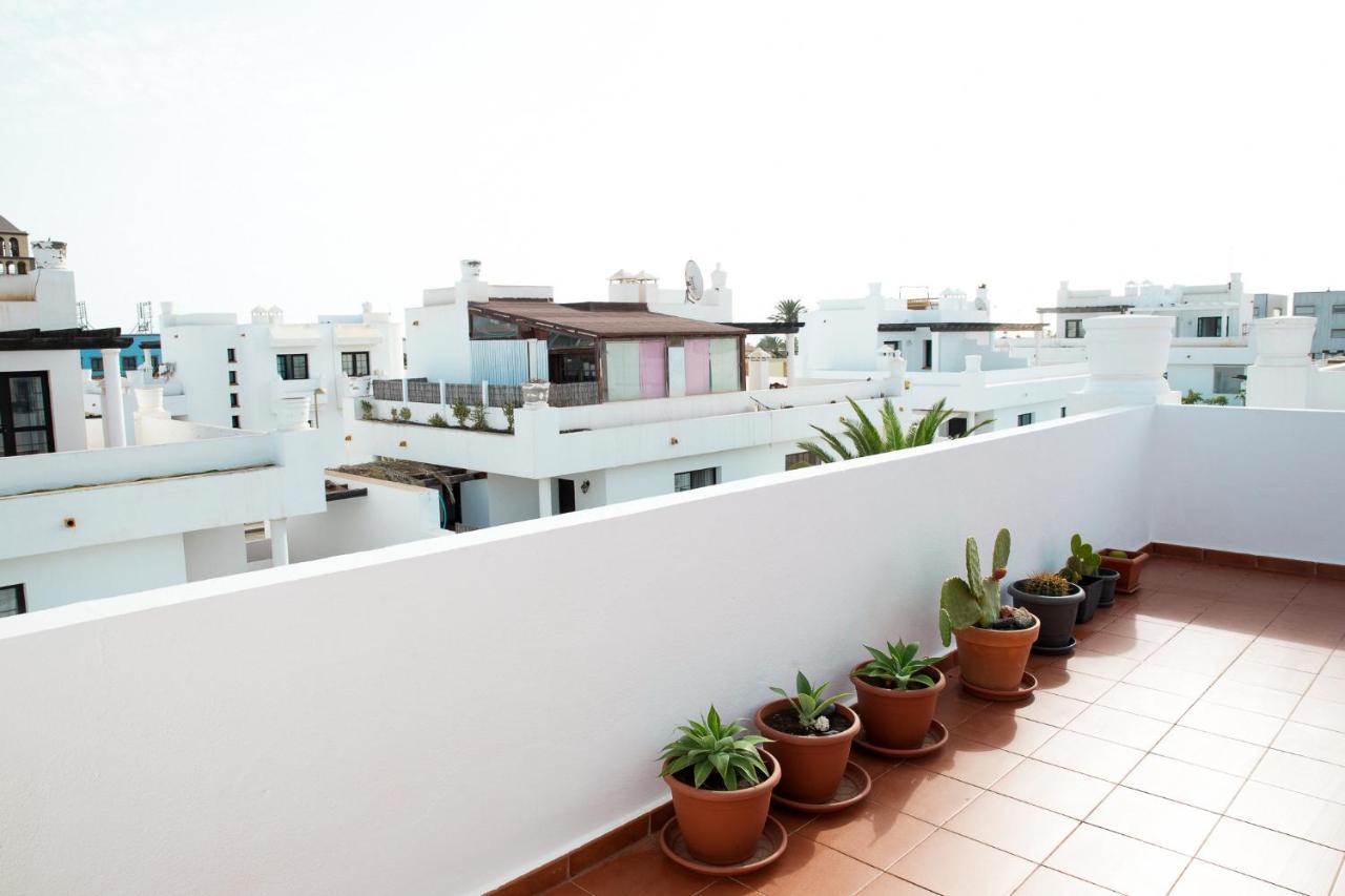 Surf Dream Surfhouse Hostel Corralejo Bagian luar foto