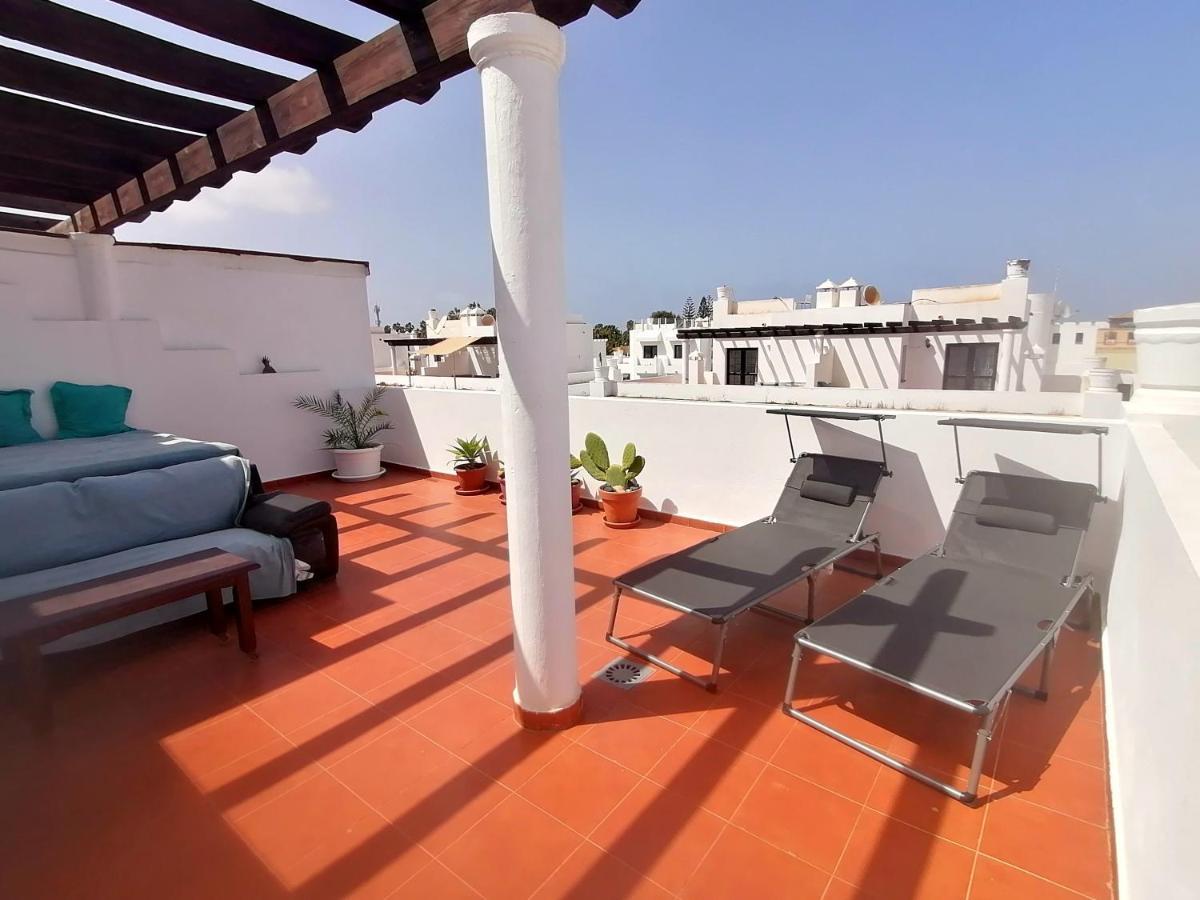Surf Dream Surfhouse Hostel Corralejo Bagian luar foto